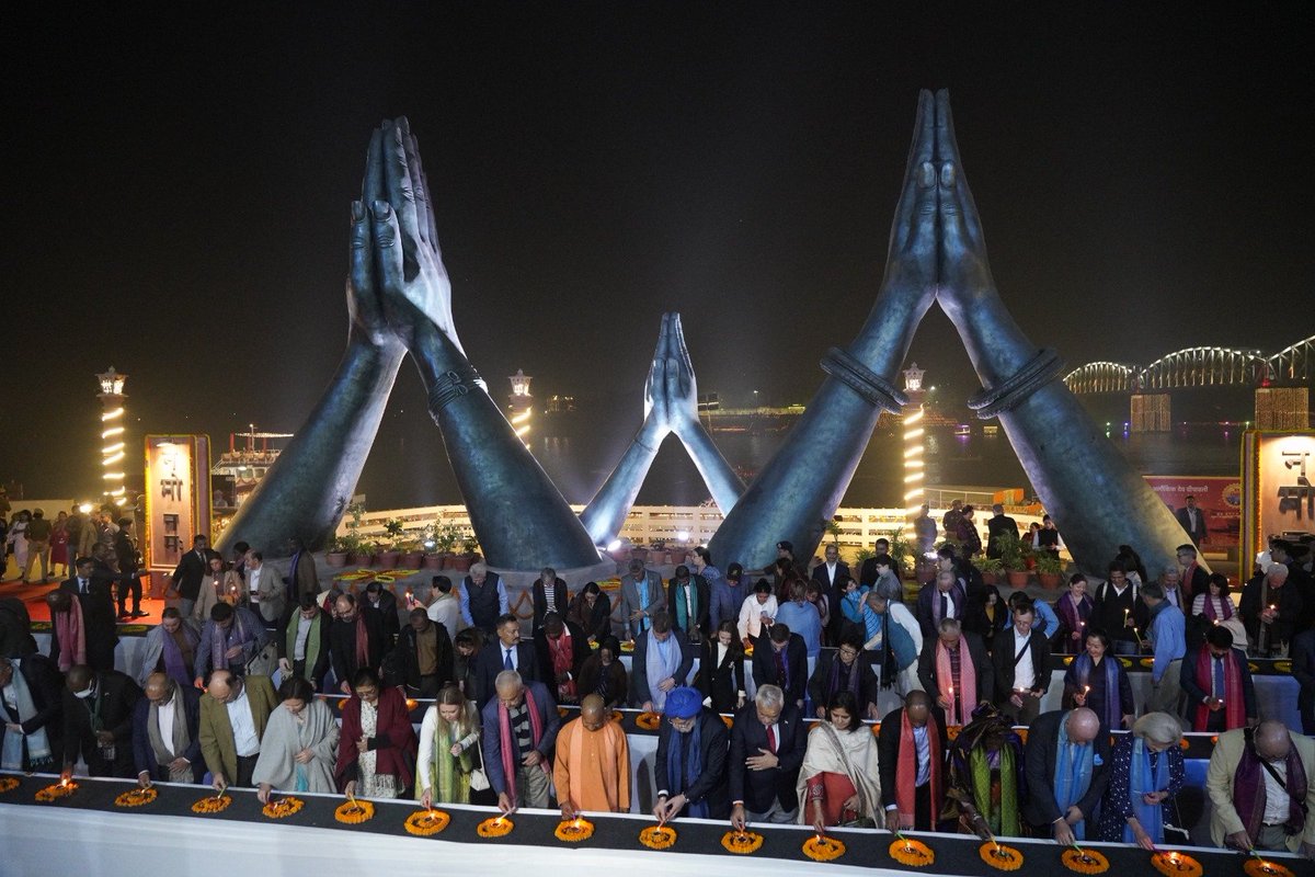 narendramodi's tweet image. Kashi is synonymous with Dev Deepavali and this year as well, the celebrations have been grand. Equally gladdening is the august presence of diplomats from several nations, who have got a glimpse of India’s cultural vibrancy.