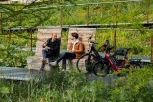 Do you want to know how to choose the right type of electric bike that will cover your specific needs? 🤔
Find all our tips and advice in our blog article to cover this question 👉️  buff.ly/46zzCCz 
#neomouv #electricbike #juicybike  #ebike #ebikestyle #velorution #velo