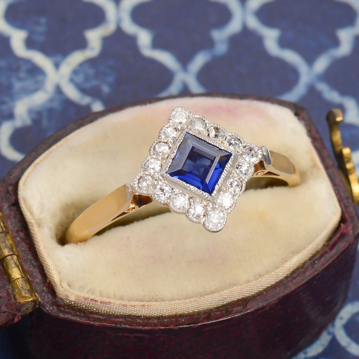 The Three Graces tweet media