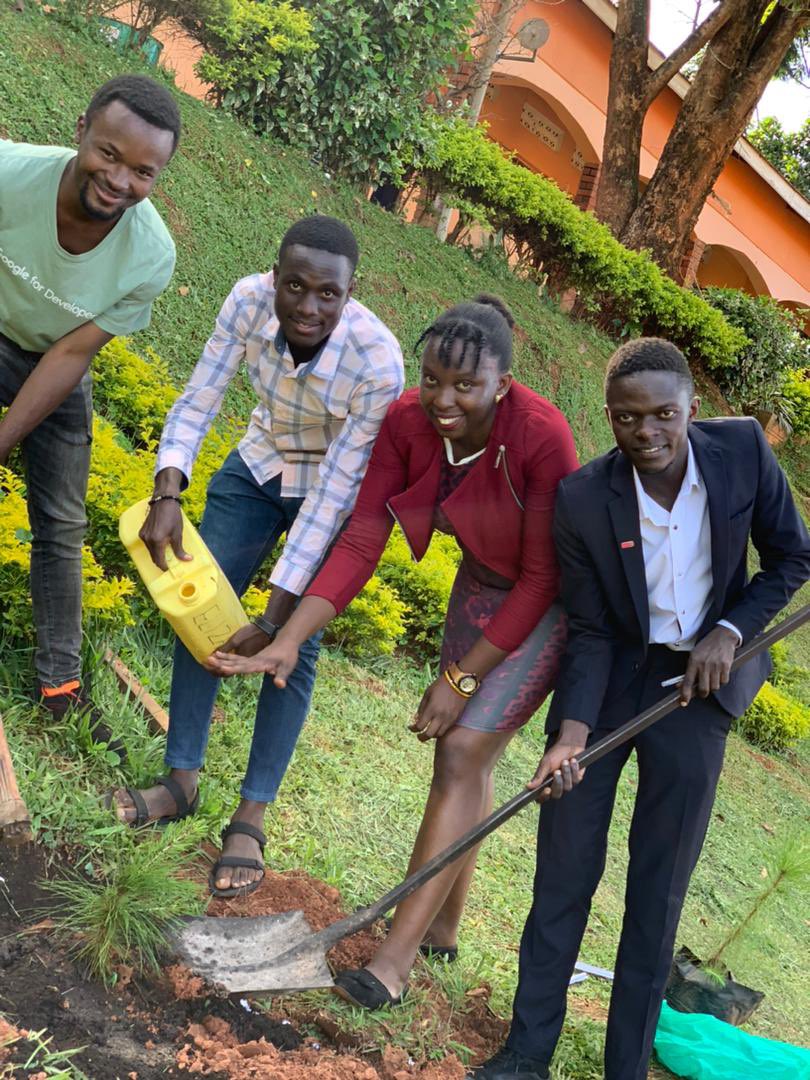 rotaractkololo's tweet photo. During the Interact week, the Warriors visited Trinity Senior Academy and planted a good number of trees.
@Kiwumulorachel6 our club President shared her sentiments on the conservation of the environment.
#CreateHopeInTheWorld
#TheWarriors
#InteractWeek https://t.co/J84sBAZzly