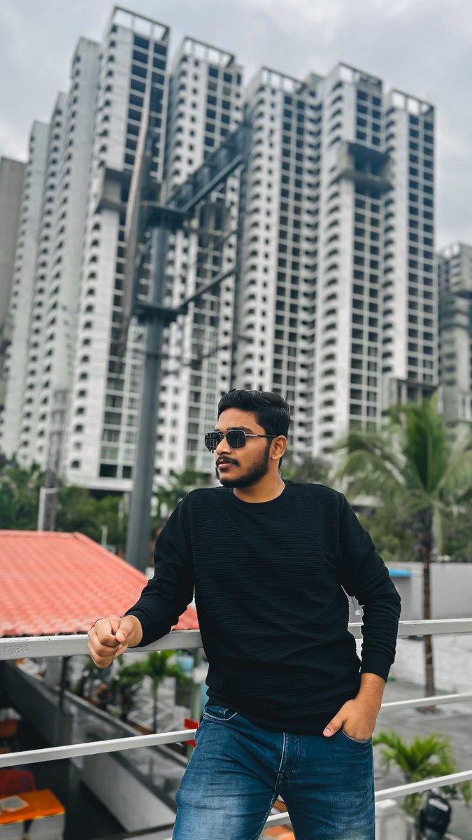 HarshithGoud05's tweet photo. Set Your Limits, Not Everyone Deserves Your Vibe🕊️💫✨
#Trending #viral #explore #harshithgoud https://t.co/8qYQXvHCYq