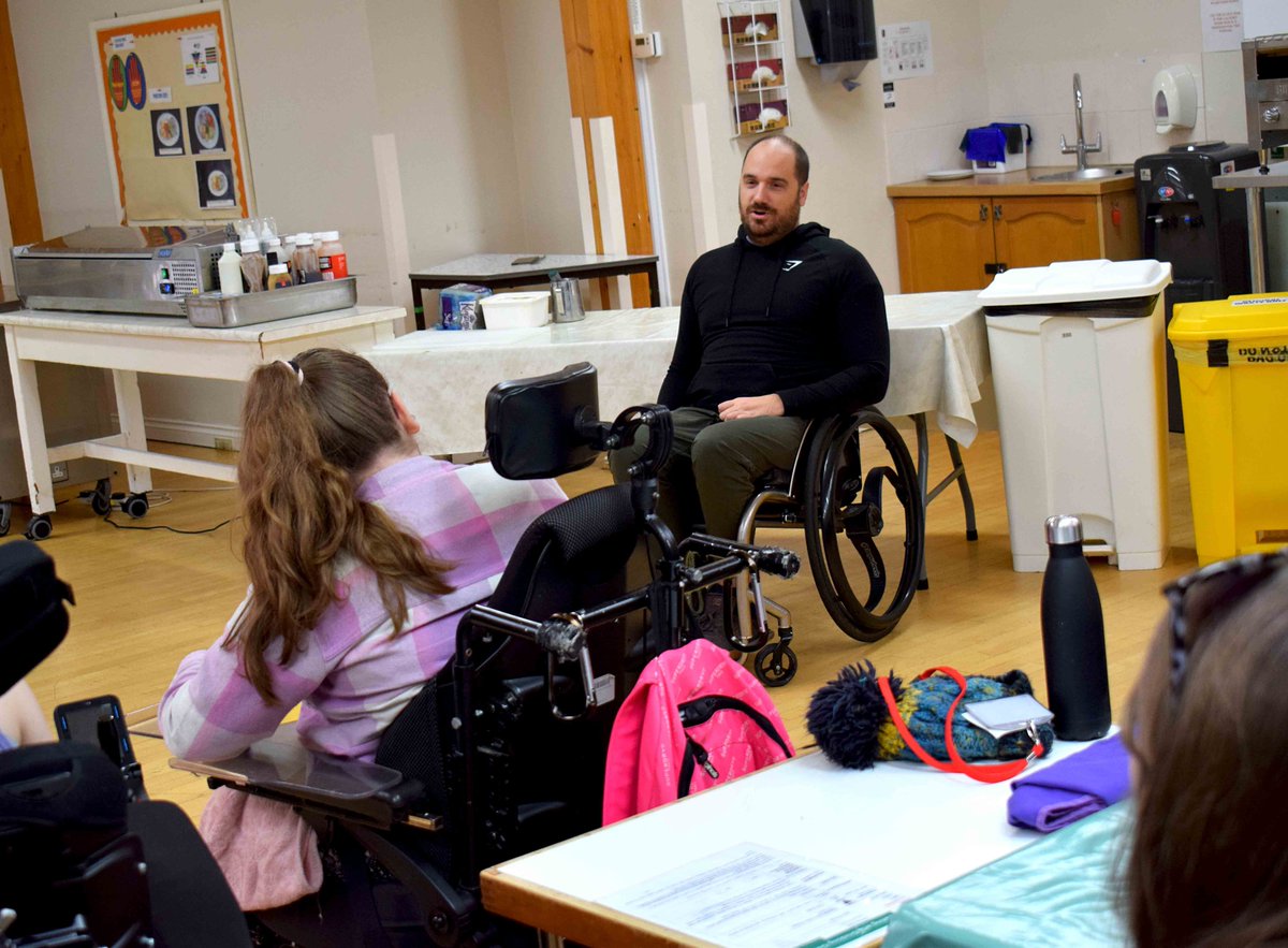 _VictoriaSchool's tweet image. We were delighted to welcome Author, YouTuber and fitness coach Ben Clark @AdaptToPerform this morning. Ben gave an inspirational and informative talk to our Post 16 classes about his journey, before a Q &amp;amp; A at the end. Huge thanks to Ben for giving up his time to join us.👏👏👏