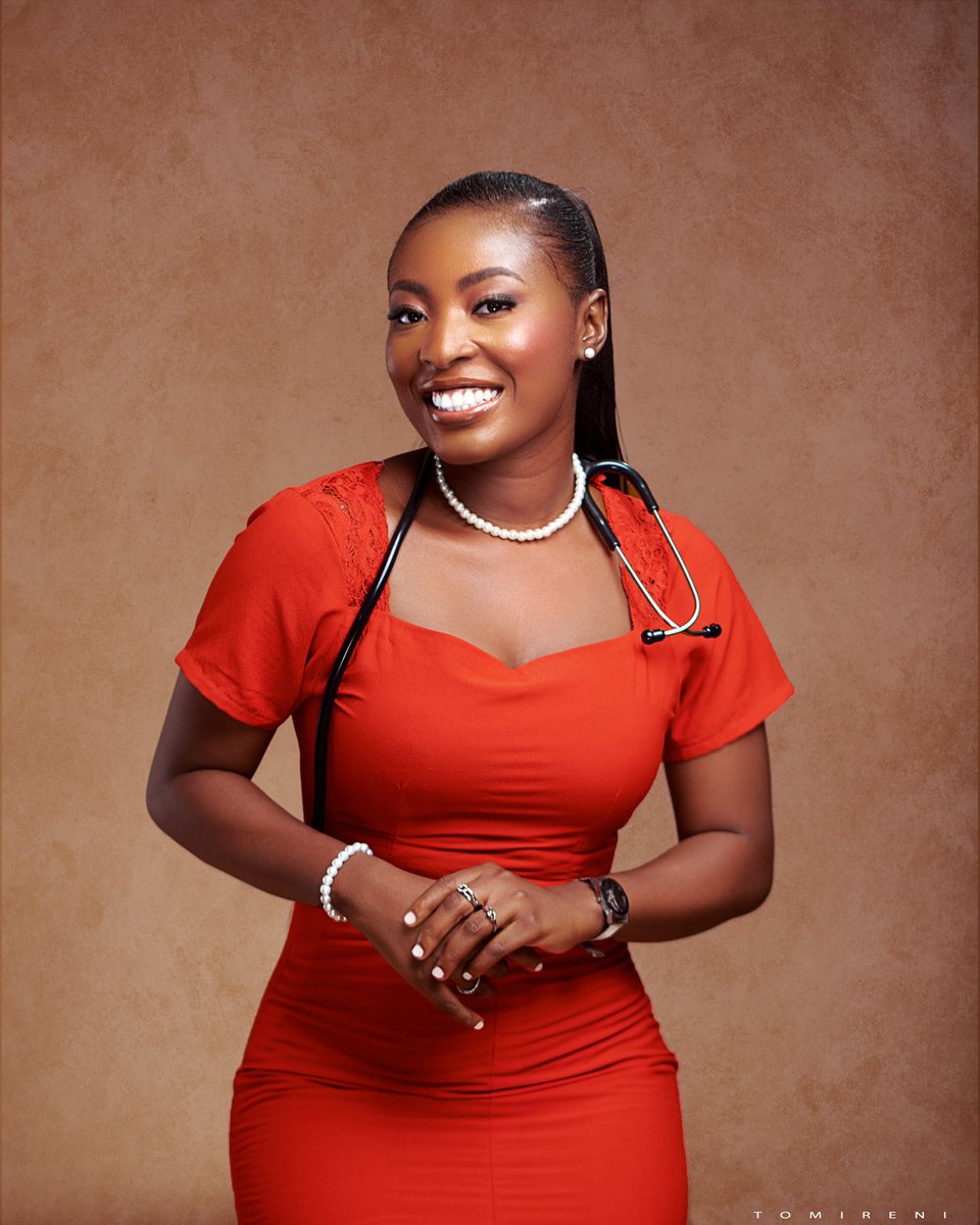 Oludolapo_B's tweet photo. Induction Ceremony today 💃🏽.
Reintroducing Dr Bewaji Oludolapo .E (MBChB ogun). https://t.co/AV7tlfHLoa