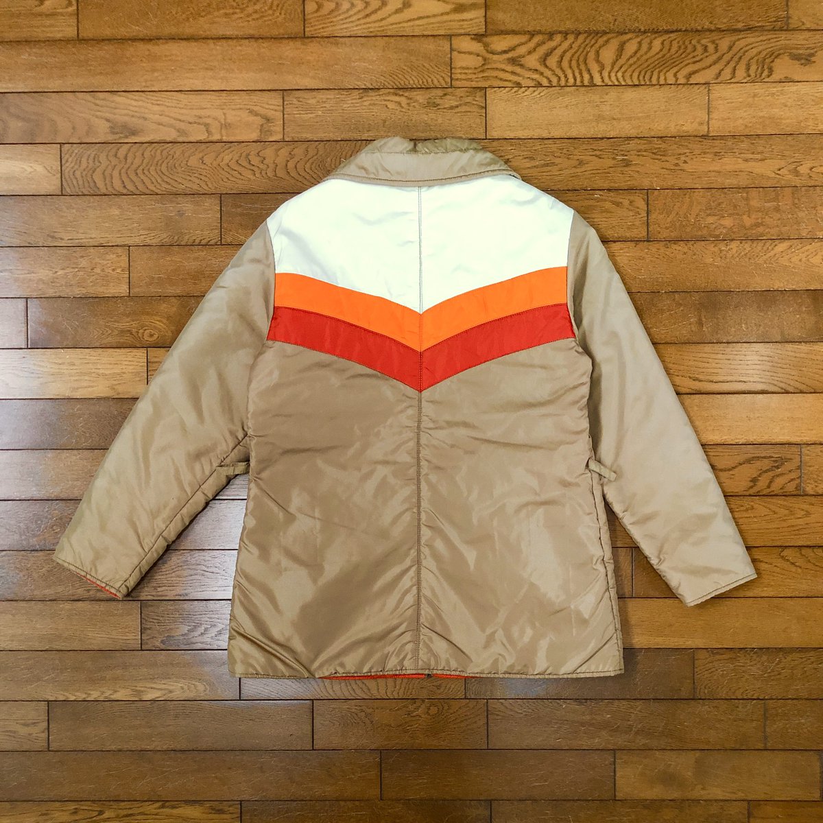 GEN_YKH's tweet photo. かわーいいです。
ナイス配色🏄
#古着
#古着ファッション
#vintageclothing
#中綿アウター
#paddingjacket
☞ https://t.co/XP62GoT1yV https://t.co/iYfVX08Cj9