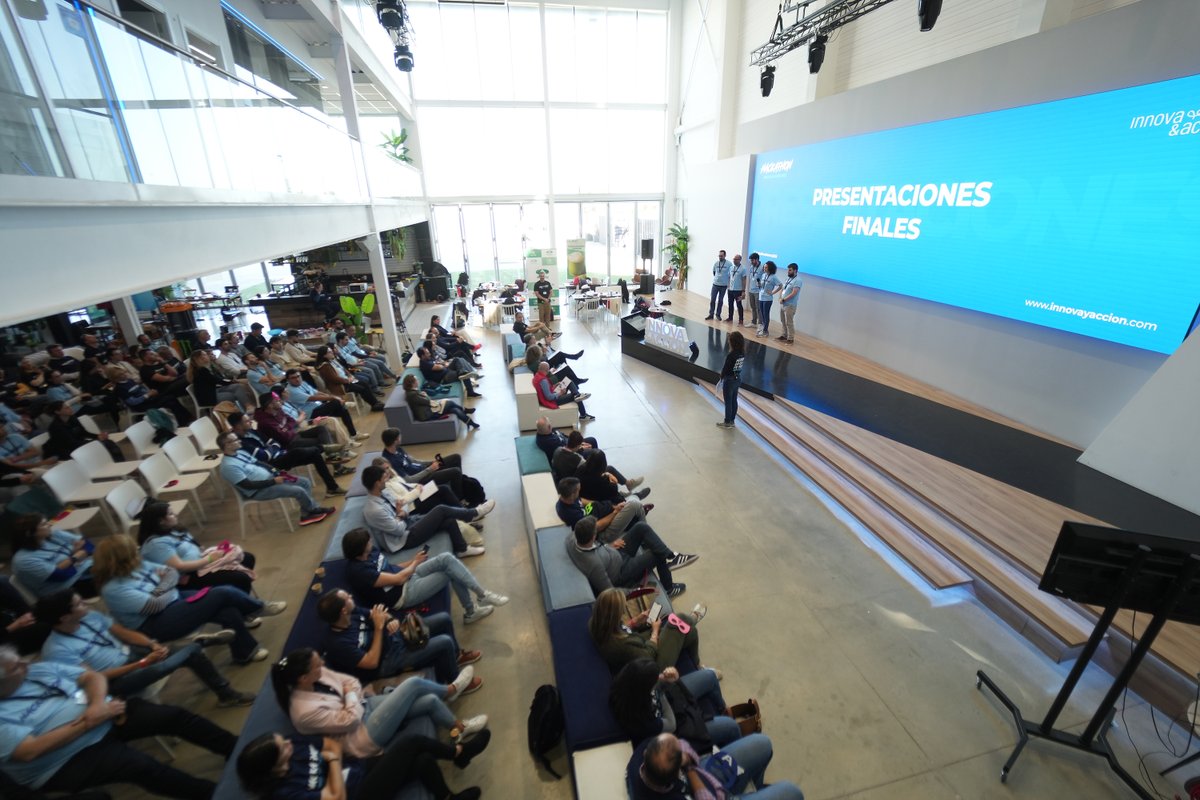 innovayaccion's tweet photo. 🔵¡Emocionante cierre de la 6º edición del #HackathonInnova! 🚀 Felicitamos al #EquipoJúcar, ¡campeones de este año! 👏

🌟Gracias a las organizaciones retadoras, sin ellas no habría sido posible: @Amcor @Bouquet_es  #cermer:  @itene #PanamarBakeryGroup @Aj_Torrent  @Vestas https://t.co/jG2ZhWVaFh