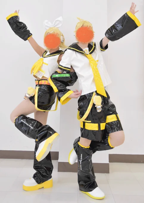 かがみらポーズ