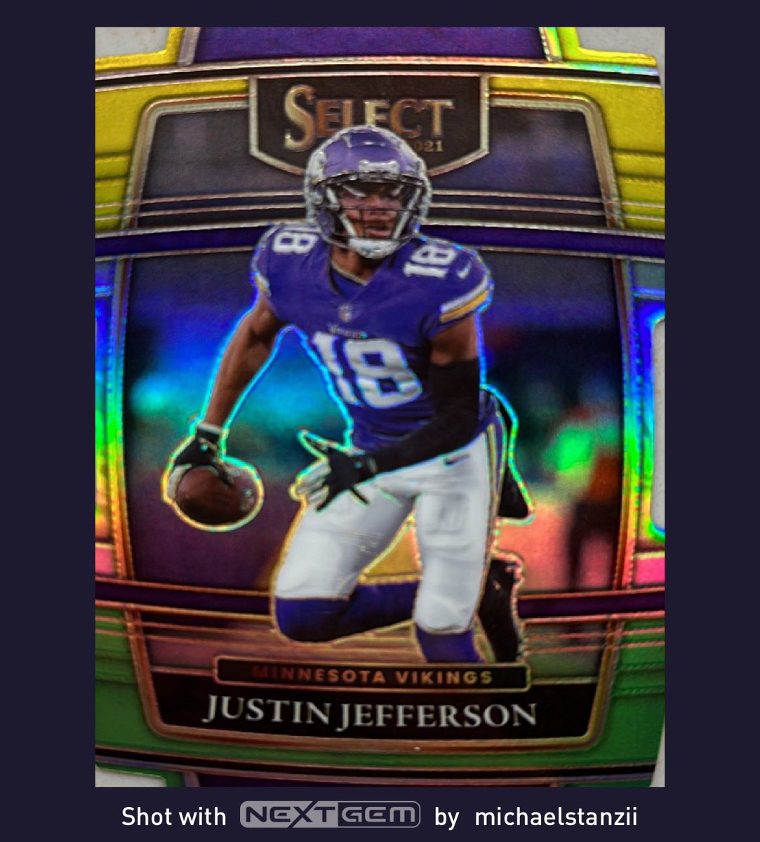 MichaelStanzii's tweet photo. 🏈 JUSTIN JEFFERSON GIVEAWAY🚨

I’m giving away this 2021 JJ Die Cut‼️

TO ENTER:
🔹Like this tweet
🔹Follow me
🔹Reply with your best guess of Winner and score of the MNF Bears/Vikings game! 

That's it, good luck! 🍀

💎 Want to see my collection? Check out my hobby page on NextGem via https://t.co/lOg4m0cmbU