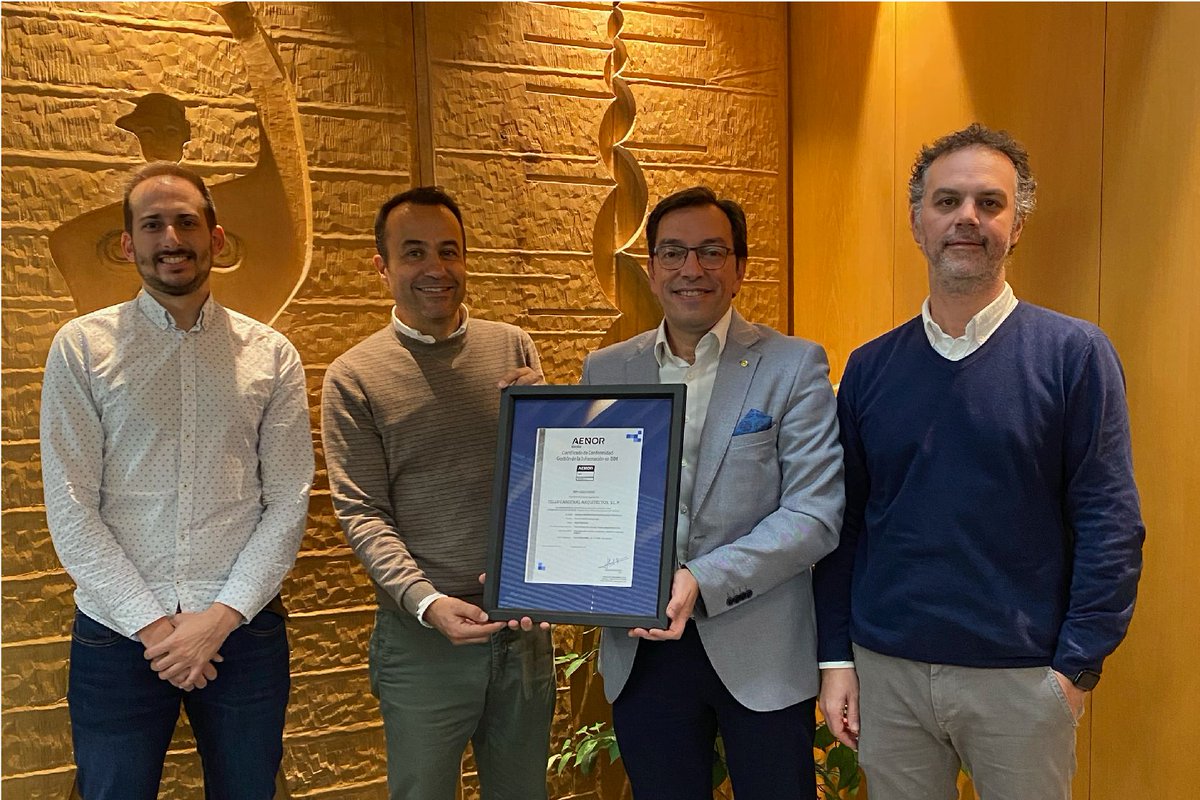 .<a href="/TCUarquitectos/">TCU Arquitectos</a>, socio de <a href="/ClusterAeice/">AEICE Clúster de Hábitat Eficiente</a>, primer estudio de #arquitectura en conseguir la ISO 19650 ow.ly/nN4050Qbsu4 <a href="/AENOR/">AENOR</a> <a href="/penchoha/">Peиcho Heяяeяo</a>