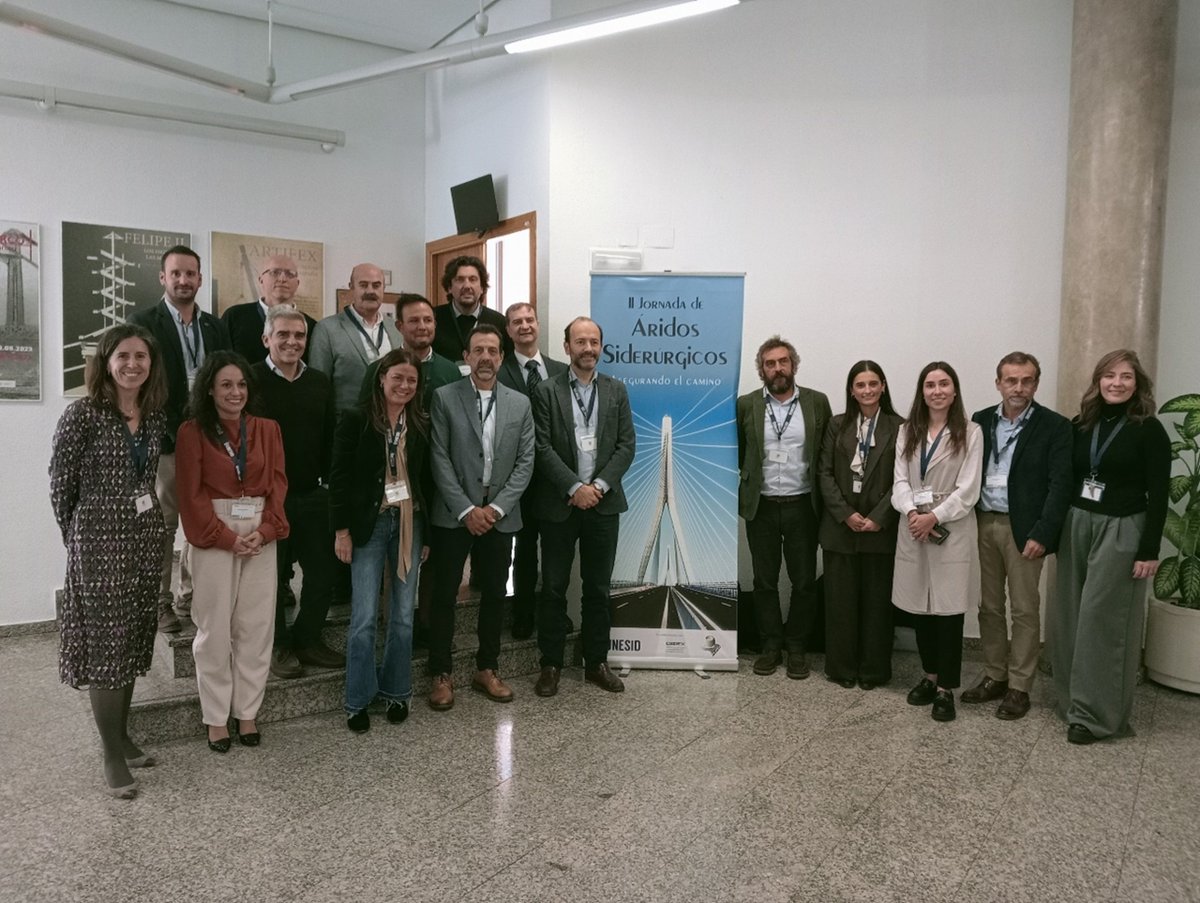 CEDEX_es's tweet photo. El martes pasado, #Unesid celebró en el #CETA_CEDEX la II Jornada sobre áridos siderúrgicos 👏🏼
Desde el #CEDEX, participamos activamente en su moderación y con la presentación de una ponencia #economiacircular #carreteras sostenibles 🎤🛣 https://t.co/k1AVsJTvrQ