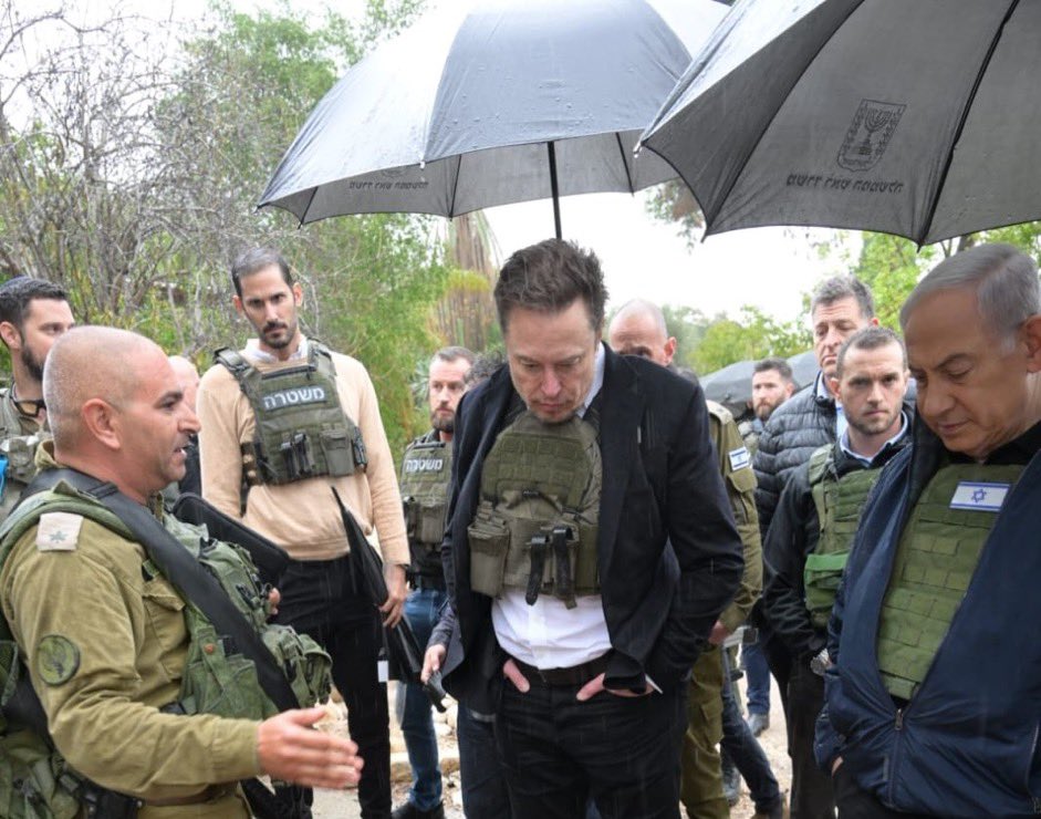 Etanetan23's tweet image. He has no guts to speak with survivors,  to meet with families of the kidnapped, to host Zelenskyy, but Netanyahu finds time to take a billionaire antisemitic sociopath around. 

The only silver lining is that history, which he's obsessed with, won't judge him kindly.