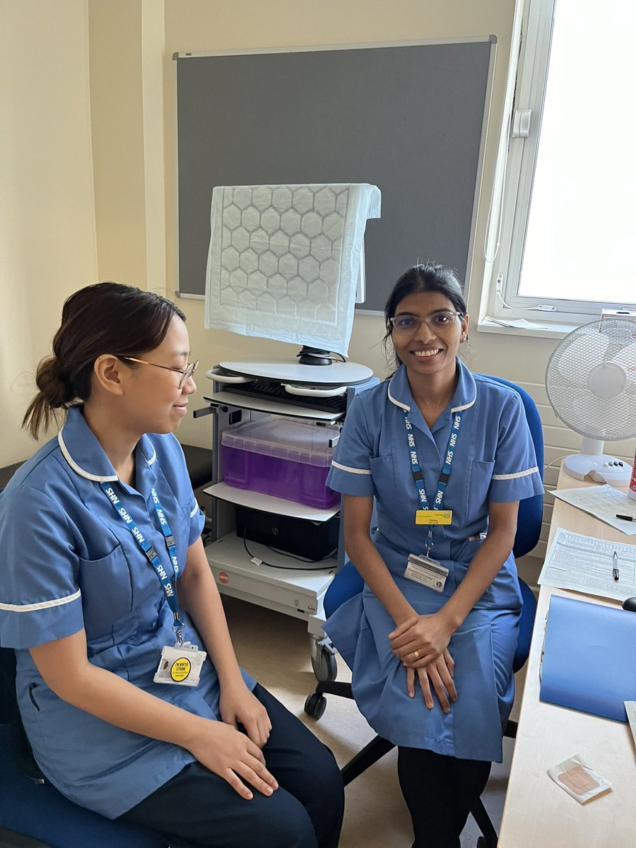NurseTheresia's tweet photo. Stopping flu starts with you, flu 💉clinic on Norfolk this morning #BeWinterStrong #TeamMedicine @UHP_NHS @howes_nat @DerrifordNurses @ https://t.co/XAaGRFUB9y