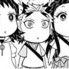 tinyflameSJR's tweet image. ได้ยินว่าคืนนี้เป็นคืนลอยกระทง

แม้จะไม่เข้าใจธรรมเนียมต่างถิ่นนี้เท่าใดนัก แต่ขึ้นชื่อว่าเทศกาลย่อมเต็มไปด้วยความสุขสนุกสนานของผู้เข้าร่วมล่ะนะ

แต่ภาพบางอย่างก็ทำให้นึกสงสัย

“ เอ่อ...ข้าเห็นคนลอยคอในน้ำด้วย คนเก็บขยะหรือครับ? ”

“ เอ๋? หมายความว่ายังไงครับที่บอกว่าไม่ใช่น่ะ? ”