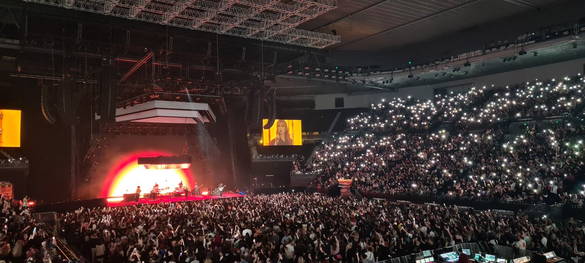 BudithButler's tweet image. it was lichrally never my intention to brag tho........