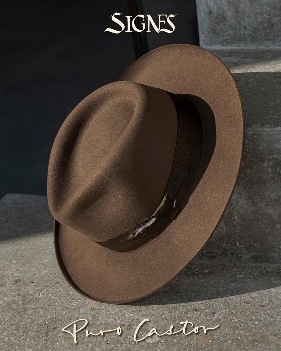 SignesHats's tweet photo. El Gaudí Gambler es sin duda un modelo Signes que atrae desde el primer momento.
Su color y proporciones, además de estar fabricado en pelo de castor, lo convierten en un sombrero perfecto para acompañarte en  tus estilismos.
Te invitamos a descubrirlo en nuestra shop.
#luxuryhat https://t.co/s2t8qfiaC5