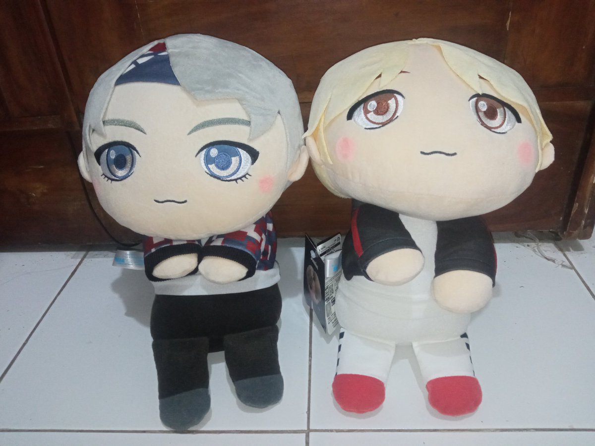 itsmiiicaaa's tweet photo. HELP RT LIKE SHARE ARMY💜
Wts offer tinytan doll taehyung jimin impick jimin 🥹🫶
Wts wtt wto bts taehyung jungkook jimin suga rm jhope jin ptd bangtan #basetwt #basejajanbts #jajanbighit #jajanbhlabels #pasarbighit https://t.co/HmwxajTAJq