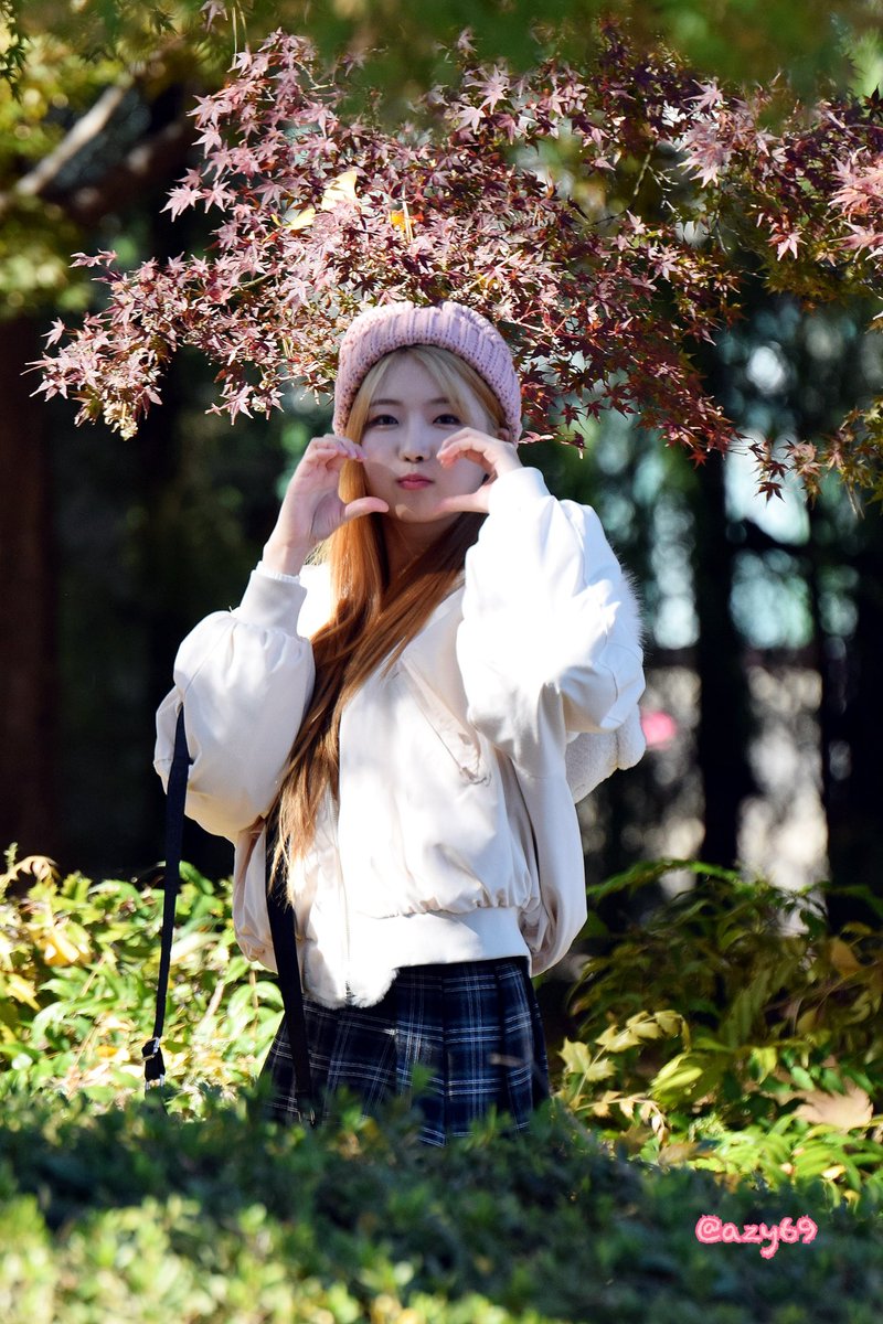 azy69MASAKINTA's tweet photo. 231119 山梨コリア祭
ミンソちゃん🍁❤️❤️❤️❤️🍁

#세러데이 #SATURDAY #セロデイ
#민서 #MINSEO #ミンソ https://t.co/vSsiJs3she