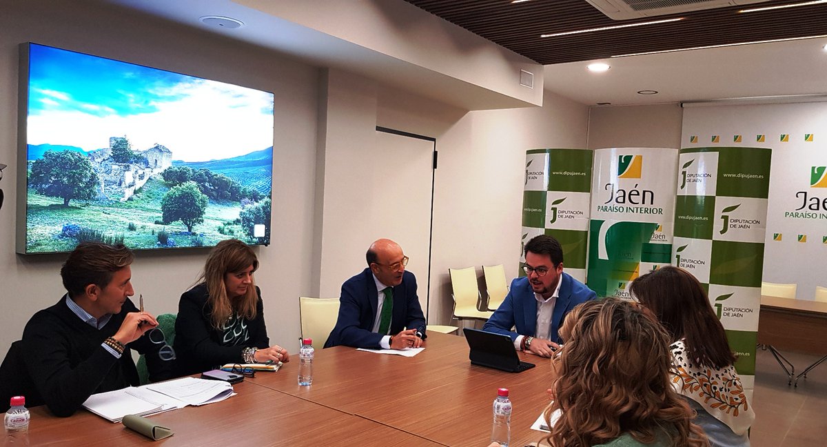 La <a href="/dipujaen/">Diputación de Jaén</a> ejecutará un proyecto para la puesta en valor de la almazara romana del Cortijo de Los Robles, en Jaén

Se destinarán más de 500.000€  del Plan de Sostenibilidad Turística de OleotourJaén, financiado con fondos Next Generation 🇪🇺 

👉 infoitijaen.es/diputacion-des…