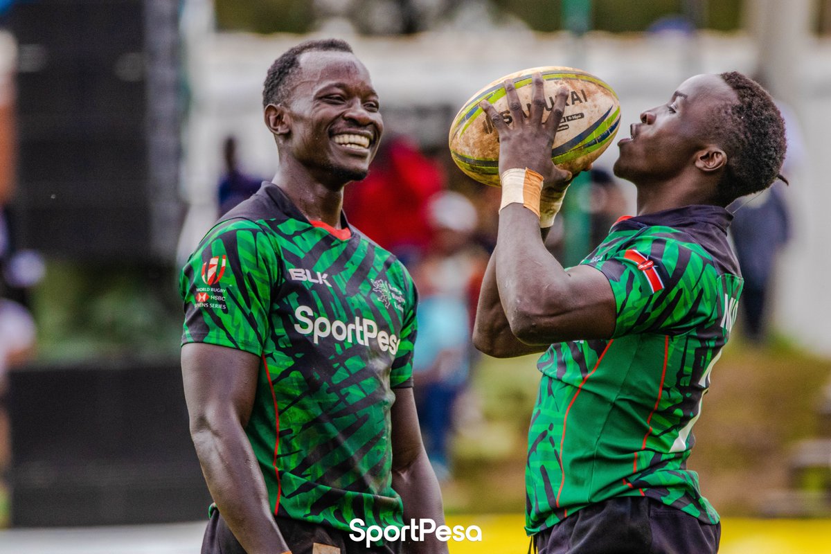 The bromance between these two. #Safari7s