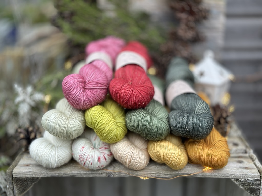 EdenCottage's tweet photo. Our sparkly festive hand dyed 4ply yarn update is now live! 

https://t.co/D7d62hGmoX

#YarnTwitter https://t.co/YaEsdnFOym