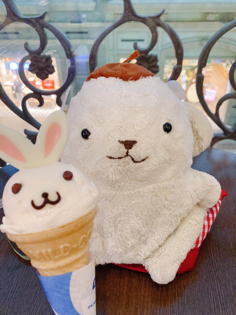 pakupurinn's tweet photo. 2021年7月
U・ω・U『まえから、たべてみたかったルビーカフェで、きゅうけいプリっ😊🍦🐰
かわいいうさぎのアイスは、ブルーシール🍨プリっ🤍🐰🤍』
#お台場
#VenusFort
#RUBYCAFE
#BLUESEAL https://t.co/8j9PSrwWX4