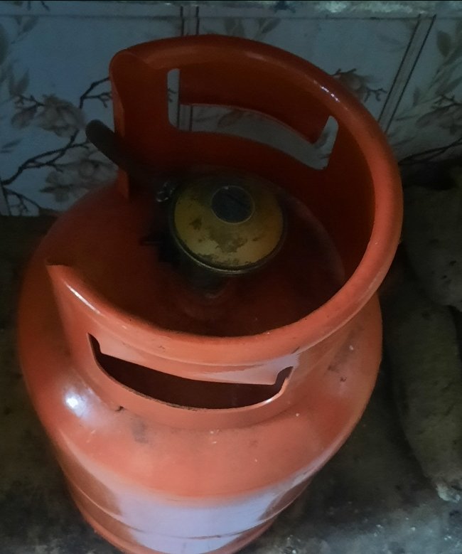 MARIASDECL75313's tweet photo. Item - 12.5 kg gas cylinder
Price - 20,000
Condition - used
Location-  Abuja https://t.co/6mbPud5MjP