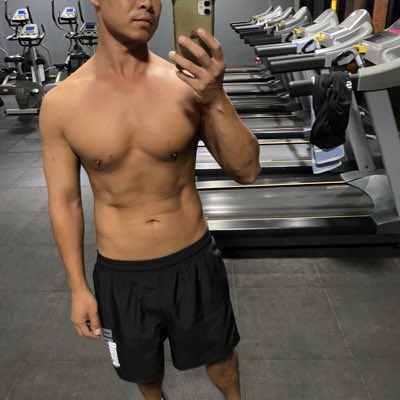#NewProfilePic (新個人資料照片)