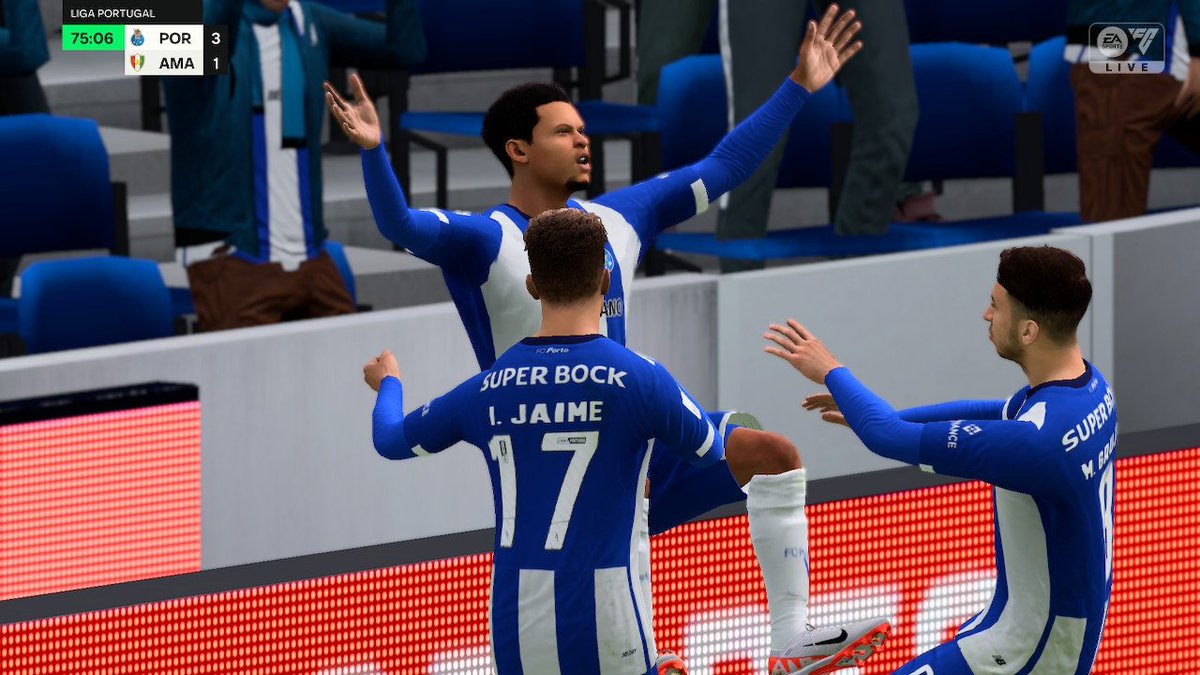 1602Isaac's tweet photo. 21°Jornada de Liga Portugal 04Feb
Otra victoria más en el estadio do Dragao para el Porto qué mantiene una racha increíble de Buenos resultados. ⚽🟢 https://t.co/6Yq6AYKADT