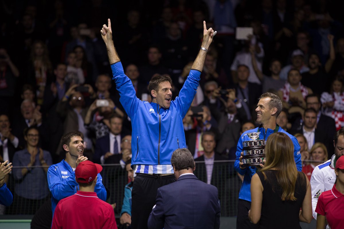 AATenis's tweet photo. Hace 7 años tocamos el cielo con las manos 🙌🏆

¿Qué recordás de la histórica final 🆚 🇭🇷? Contanos y lo buscamos en el archivo 🗂️🔎

@delpotrojuan ➕ @FedeDelbonis ➕ @guido_pella ➕ @YacaMayer https://t.co/2eXtASnODo