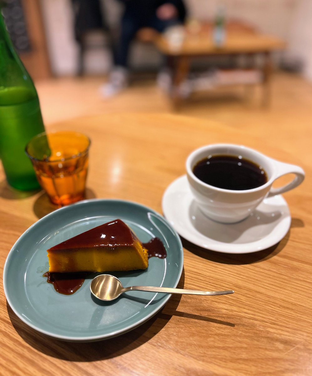 Zd52boydW76rTn5's tweet photo. カフェ活も再開🍮✨
かぼちゃプリン🎃美味しかった😋
#coffeechrome
#カフェ巡り好きな人と繋がりたい https://t.co/6CkP3LWsZs