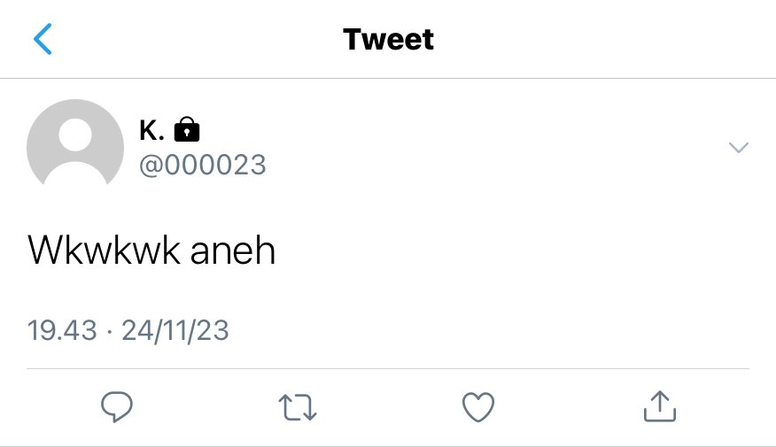 é tweet media