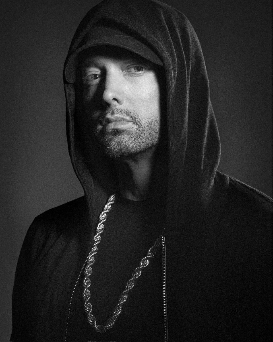 EminemSupporte1's tweet image. Let's go extra hard Streaming Eminem leading up to the Fortnite Big Bang concert 💪🔥 Let me know what Eminem songs you are listening to and use #StreamEminem in your replies‼️📈