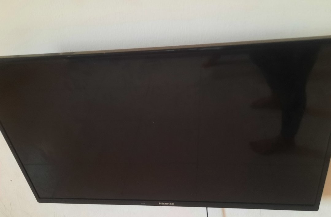 MARIASDECL75313's tweet photo. Item - 32 inches Hisense flat screen TV 
Condition- neatly used
Price - 60k
Location Abuja https://t.co/0MZC4TKxjs