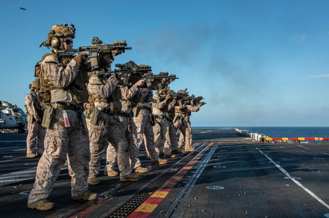 iimefmarines's tweet photo. Marines assigned to the @26MEU conduct live-fire training aboard the USS Bataan. Components of the Bataan and 26MEU are deployed to the U.S. 5th Fleet area of operations to increase maritime security and stability in the Middle East region. @USMC @DeptofDefense #marines #military https://t.co/tVWrWzYHc8