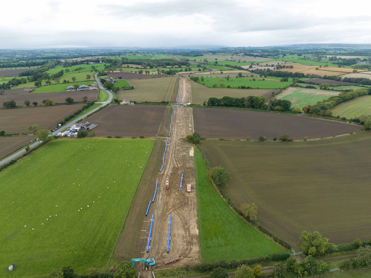 💧The first pipes have been laid in a new 57km #water #pipeline for @NorthumbrianH2O. Project Pipeline: County Durham and the Tees Valley is a £155m investment in futureproofing water supply to customers. We are constructing Phase 1.💧 Read: farrans.com/landmark-momen…