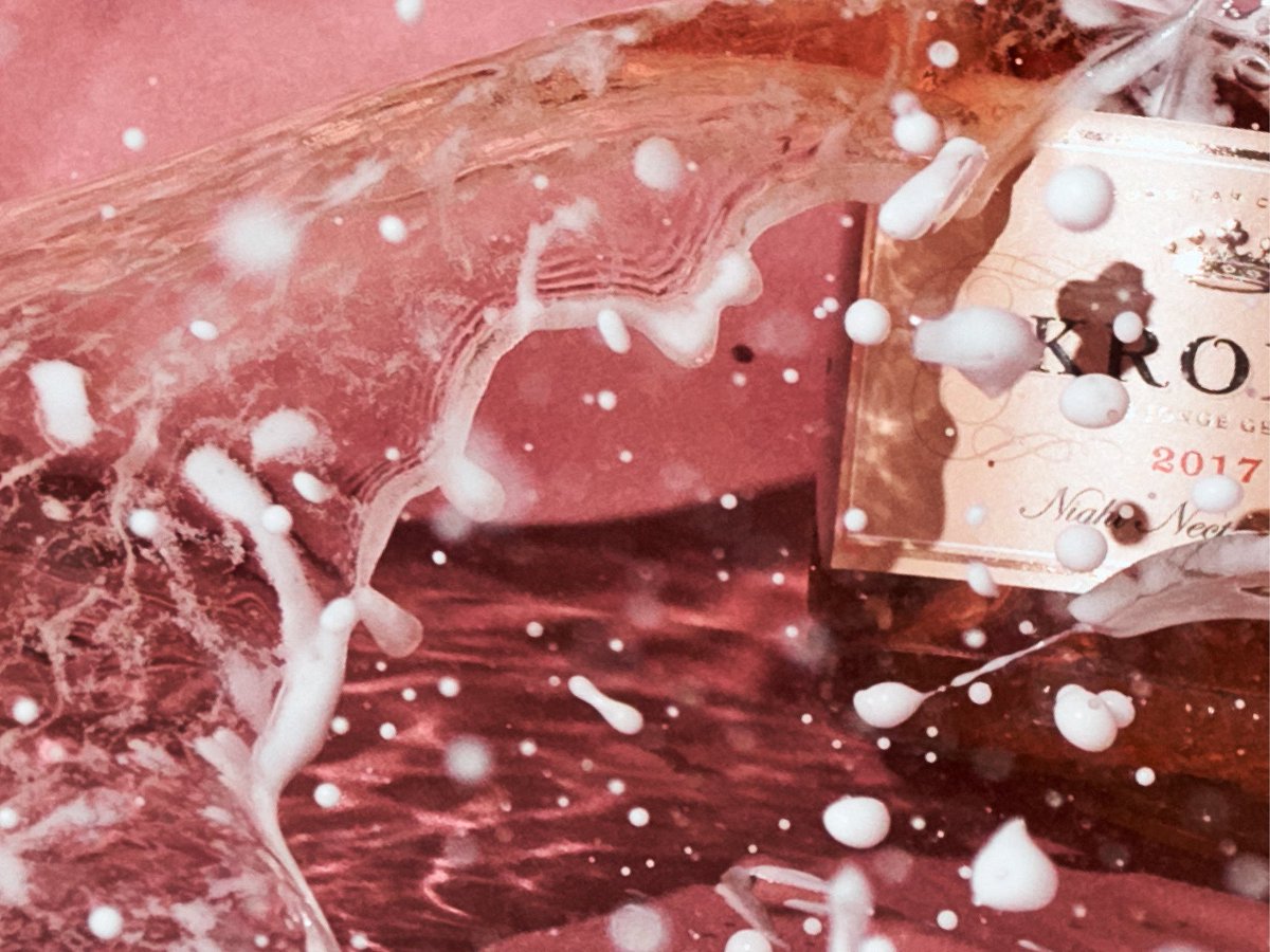 kroneworld's tweet photo. A red fruit riot.
#Krone #NightNectarRosé #VintageOnly https://t.co/5hpfeijLAs