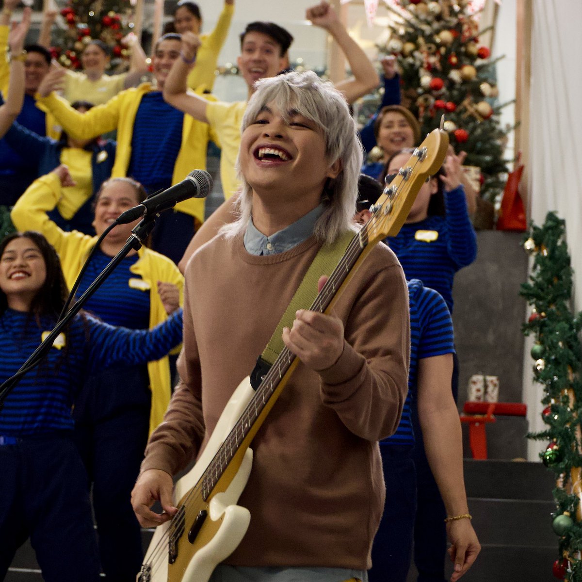 ChaelAdriano's tweet photo. Hej! Merry Christmas everyJuan!
@IKEA Philippines ๐
#TheJuansMabuHej #IKEAPhilippines #MakeSpaceForMagic https://t.co/FOHUONo9Ue