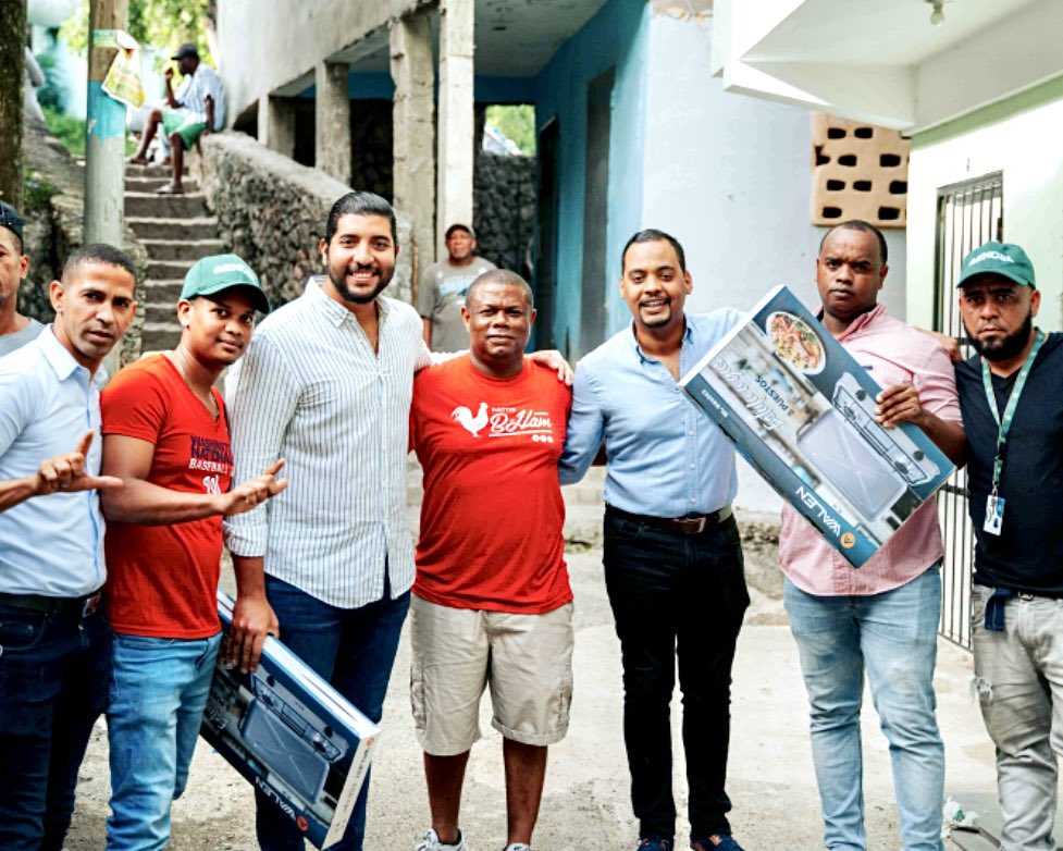 EngelRosarod's tweet photo. Somos parte de una generación que asume la Política como un medio para servir, generar grandes transformaciones y asumir las causas más importantes de nuestra comunidad.
📍#SanMiguel
📍#Manganagua
📍#Javilla
@OmarLFernandez @RobertMartinezA
#EngelRegidorDN #EngelRosa #Circ1DN https://t.co/tydLv7714U
