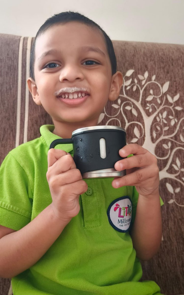 rakeshgk23's tweet image. @Amul_Coop @amulcares @amultamilnadu Hi, our children celebrated #NationalMilkDay with the #MilkMoustache activity