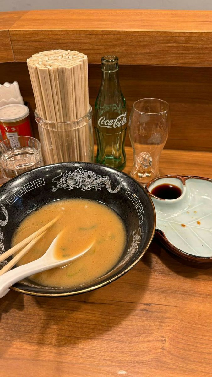 [#DERYGRAM] 27.11.23 - Atualização do Hendery no storys do Instagram.
#HENDERY #黄冠亨 #WayV #威神V <a href="/WayV_official/">WayV</a>