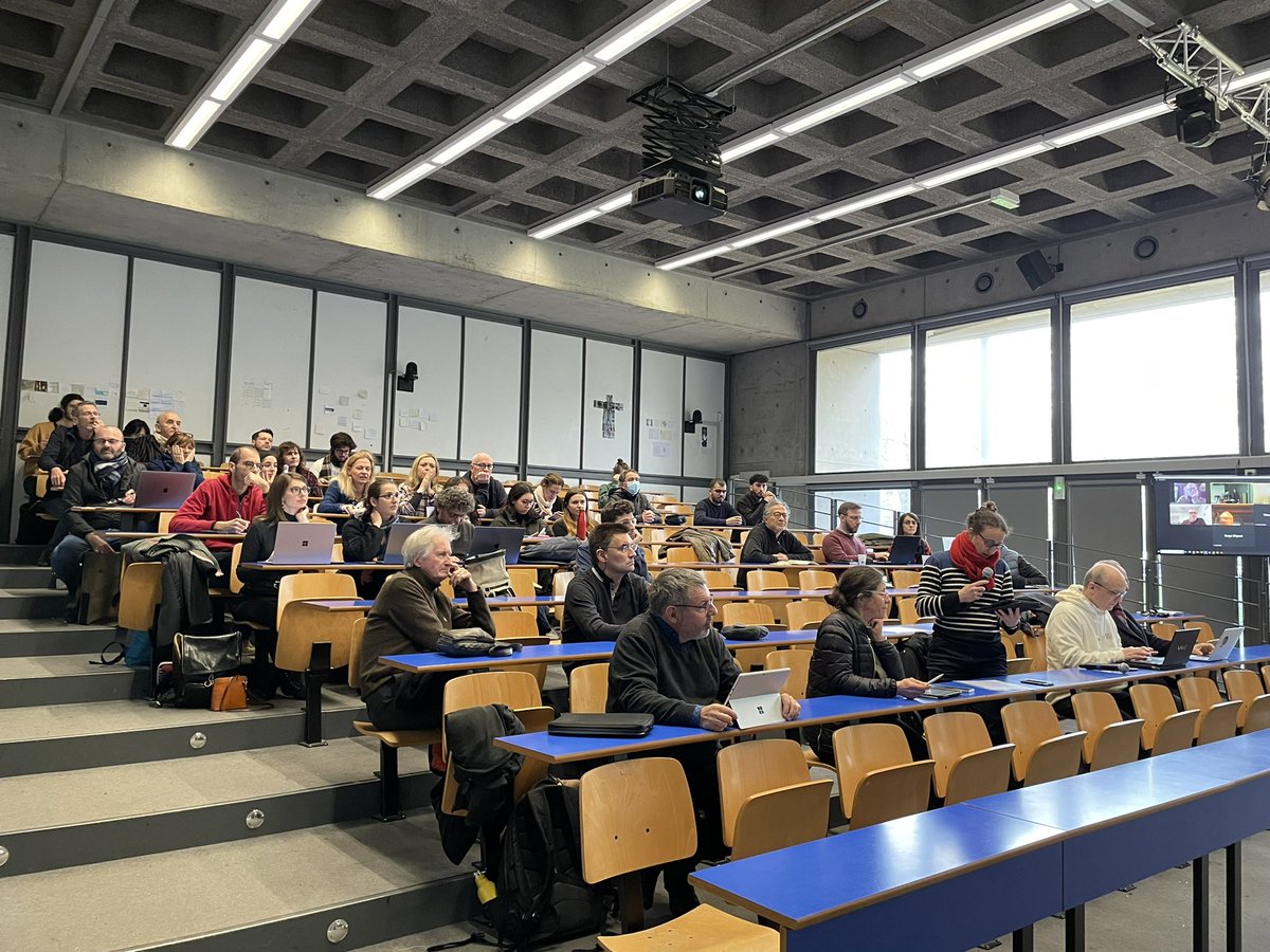 #soutenance #HDR Xavier Marsault sur l’#architecture générative inspirée <a href="/ENSALyon/">ENSA Lyon</a> 
<a href="/MAP_UMR3495/">UMR MAP 3495</a>  <a href="/insadelyon/">INSA Lyon</a> 

➡️ lyon.archi.fr/?q=node/2929
#IA #realitevirtuelle #biomimetisme #ecogen