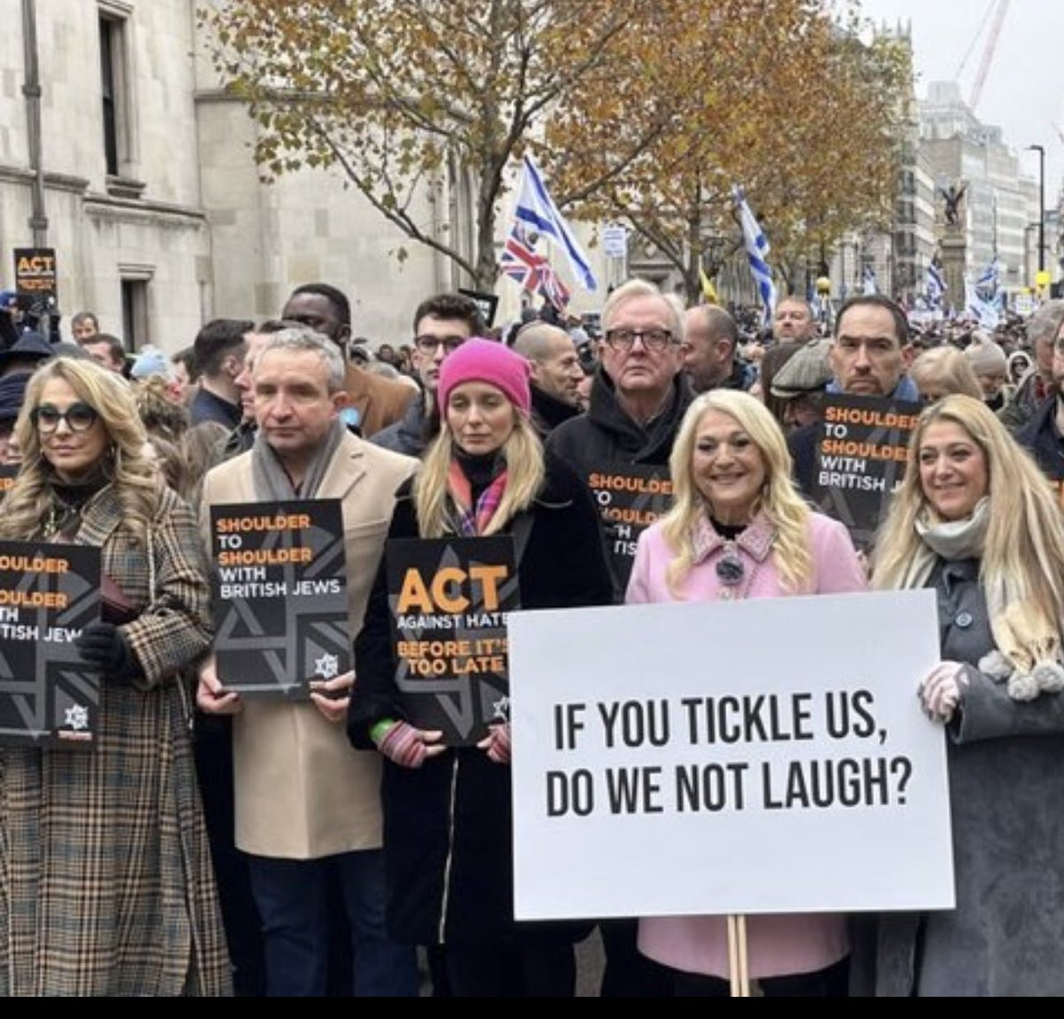 Keep_t100's tweet photo. @DavidLammy @YvetteCooperMP Hey @DavidLammy can you please stop being antisemitic?

Have you forgotten that only #Israel and Jewish lives matter? How dare you take away the limelight from the people picture below? Especially the day after #MarchAgainstAntisemitism #MarchForGenocide 🤷🏾‍♂️🤷🏾‍♂️🇮🇱🇮🇱🇮🇱

How dare you https://t.co/PI9lrbiwf3