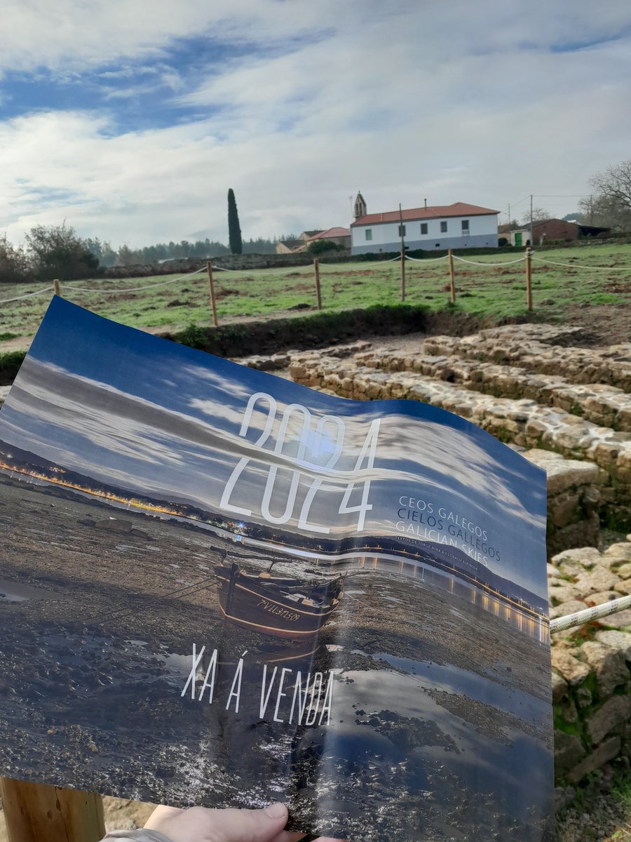 proencialibros's tweet photo. 🪐 Xa en Proendos o calendario 2024 de Ceos Galegos, con textos de Estíbaliz Espinosa e Jorge Mira.
⭐️ Unha marabilla sempre!
pedidos@proencialibros.com
674938803
* 20 euros *
#ceosgalegos #calendario #Proendos #Proencia https://t.co/JZmDUKL7B6
