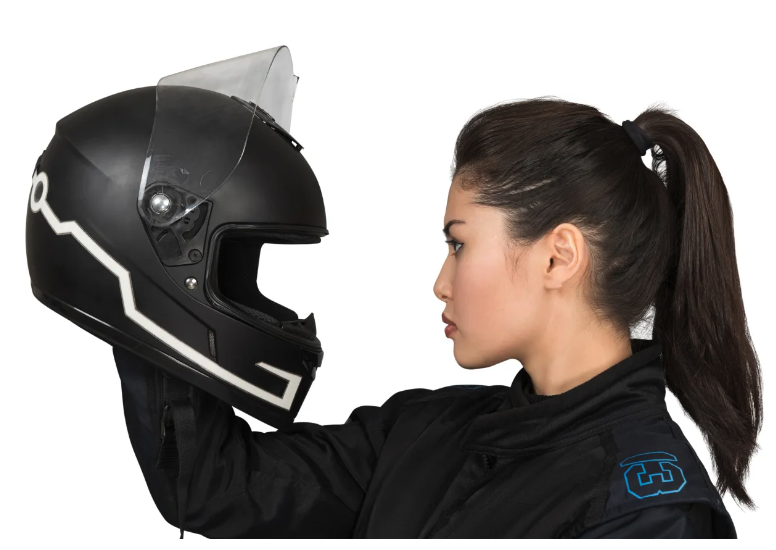 BellesMachines's tweet photo. Choix du casque,  dois-je opter pour un modulaire ou un intégral ? avantages et inconvénients de ces deux familles de casques moto.    https://t.co/ZnPxVAWHwk https://t.co/Sq9o3qH1hN