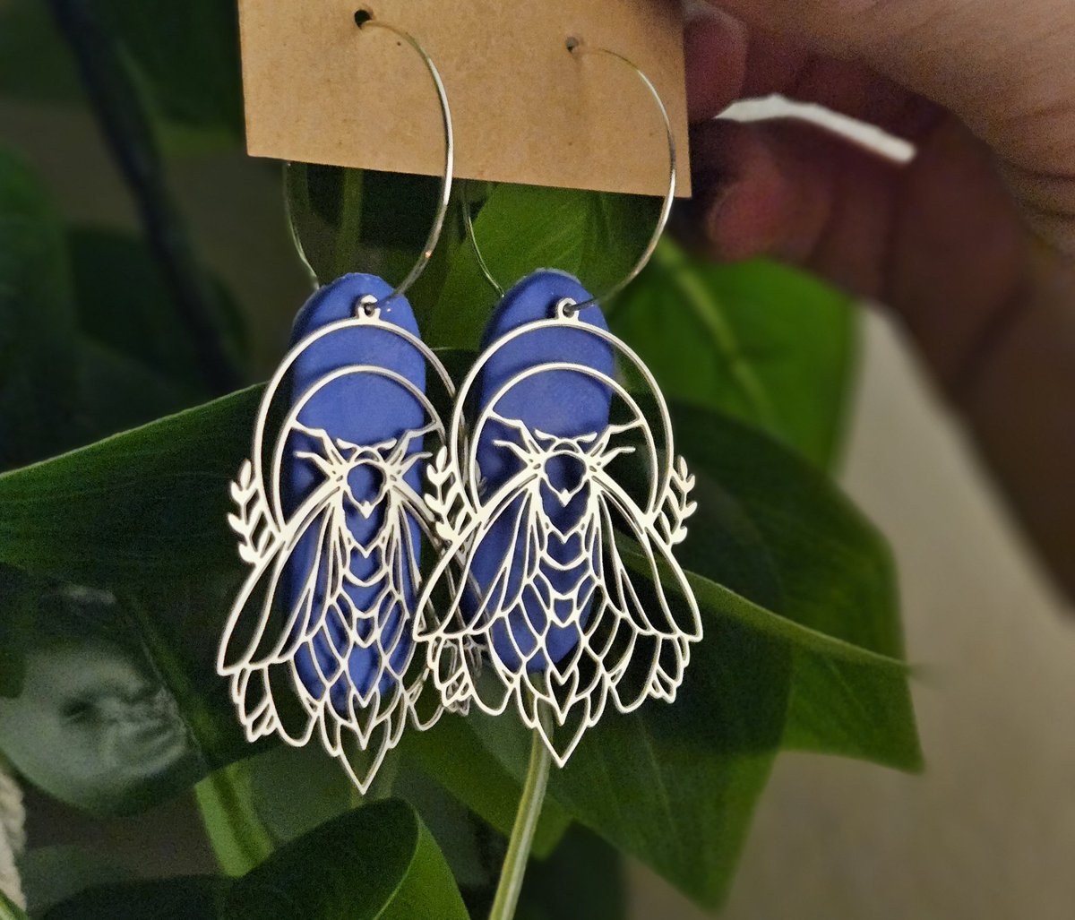 MOTHEROFBUGSS's tweet photo. Twitter interactions have been absolutely awful lately, so if yall could take a moment to share 🥺 I'd love u forever!! 

I'm finally doing an updated website drop on Friday, Dec. 1st! Perfect for any last-minute gifts or something to treat yourself with for the holidays! https://t.co/wZllXr6JTH