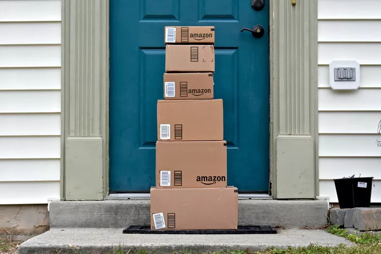 PGCSprout's tweet photo. Here are some ways to reduce waste when shopping online this #CyberMonday. https://t.co/e24DqeXA41 https://t.co/Y5YwO5jI8r