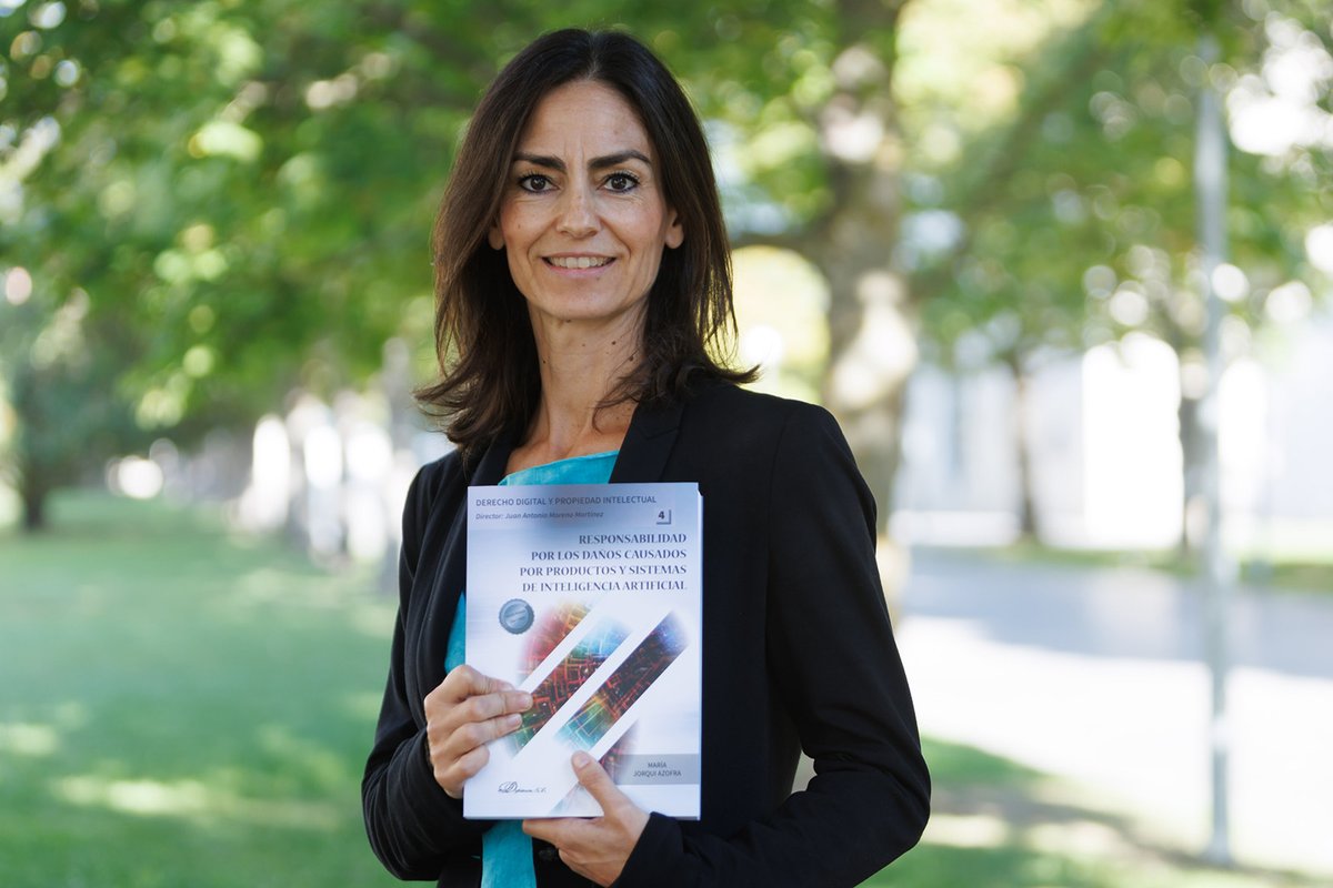 La  profesora del Departamento de Derecho de la Universidad Pública de  Navarra María Jorqui Azofra publica un libro sobre “Responsabilidad por los  daños causados por productos y sistemas de inteligencia artificial”,  editado por Dykinson.<a href="/UNavarra/">UPNA - Universidad</a>