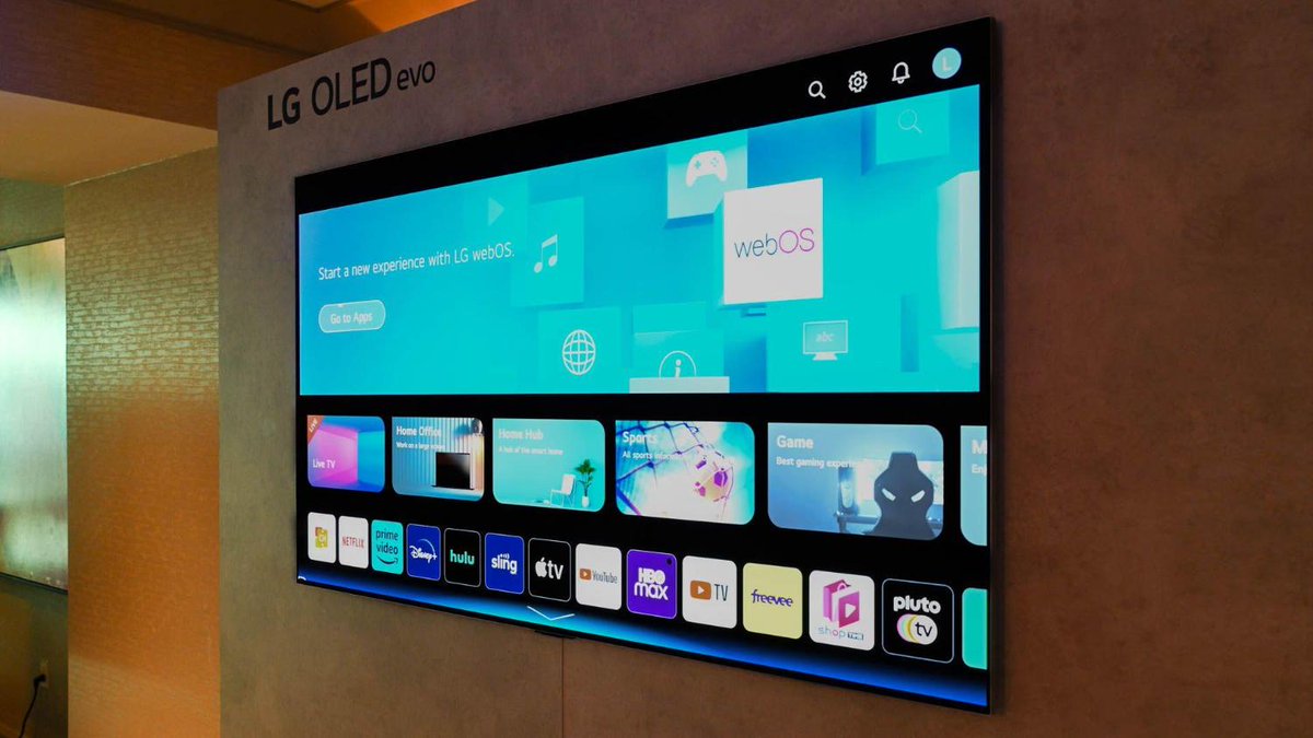 Review Geek tweet media