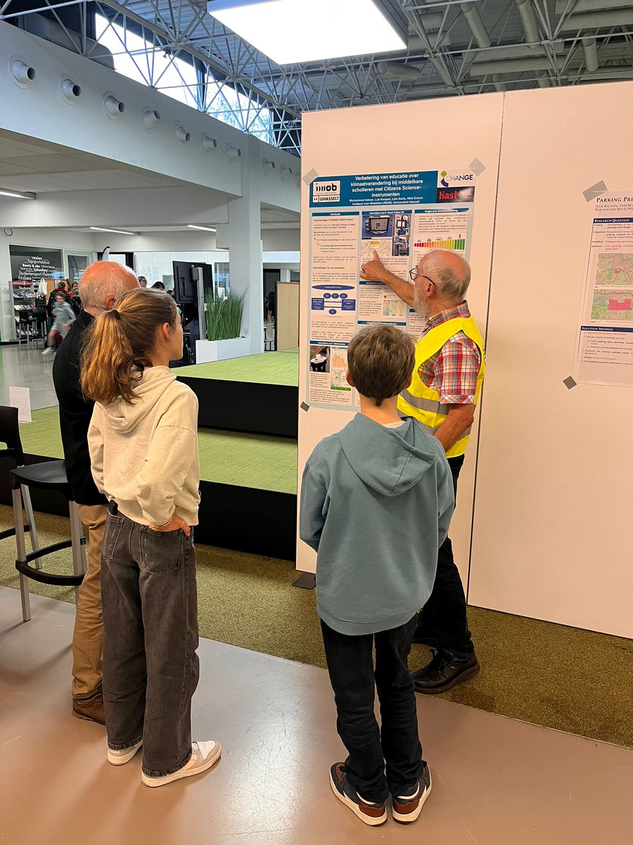 Yesterday, during the <a href="/dagvdwetenschap/">DagvandeWetenschap</a> at <a href="/uhasselt/">Universiteit Hasselt</a>, our researchers presented the <a href="/ICHANGE_EU/">I-CHANGE</a> project &amp; its research approach with a scientific poster. Many were interested &amp; engaged in dialogue with our team. #citizenscience #Wechange #awareness #Sustainability #Environment