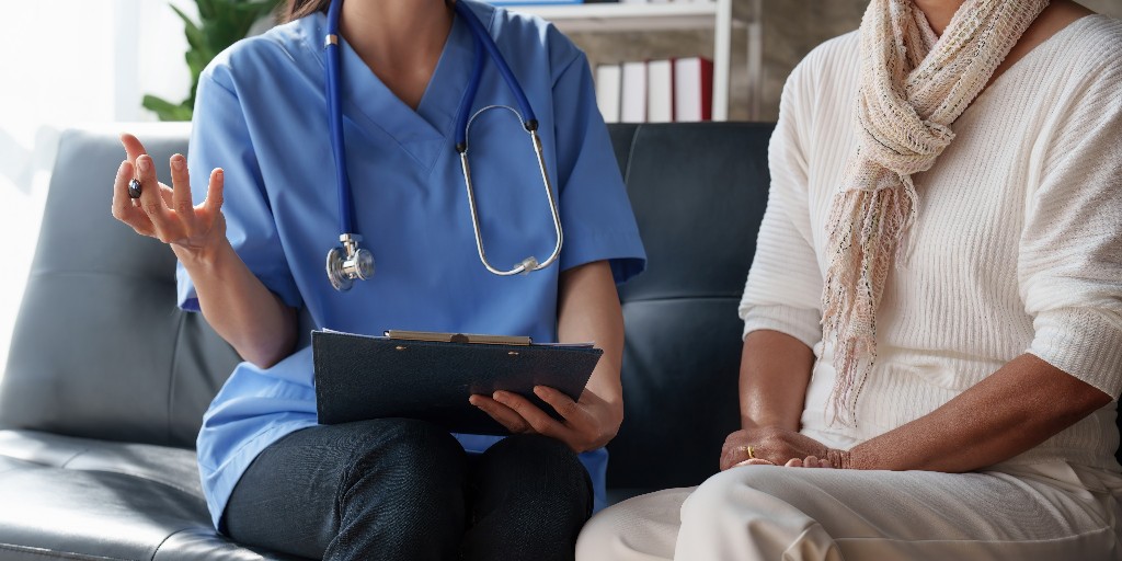 JBIEBHC's tweet photo. An abstract for the scoping review in the JBI Evidence Synthesis journal, 'Wants and needs for involvement reported by relatives of patients with a malignant brain tumor' is now available in German!

Read German translated abstract👇
https://t.co/OBu70obiLX

#JBIEBHC #JBIScoping https://t.co/IbcFcXAzQC