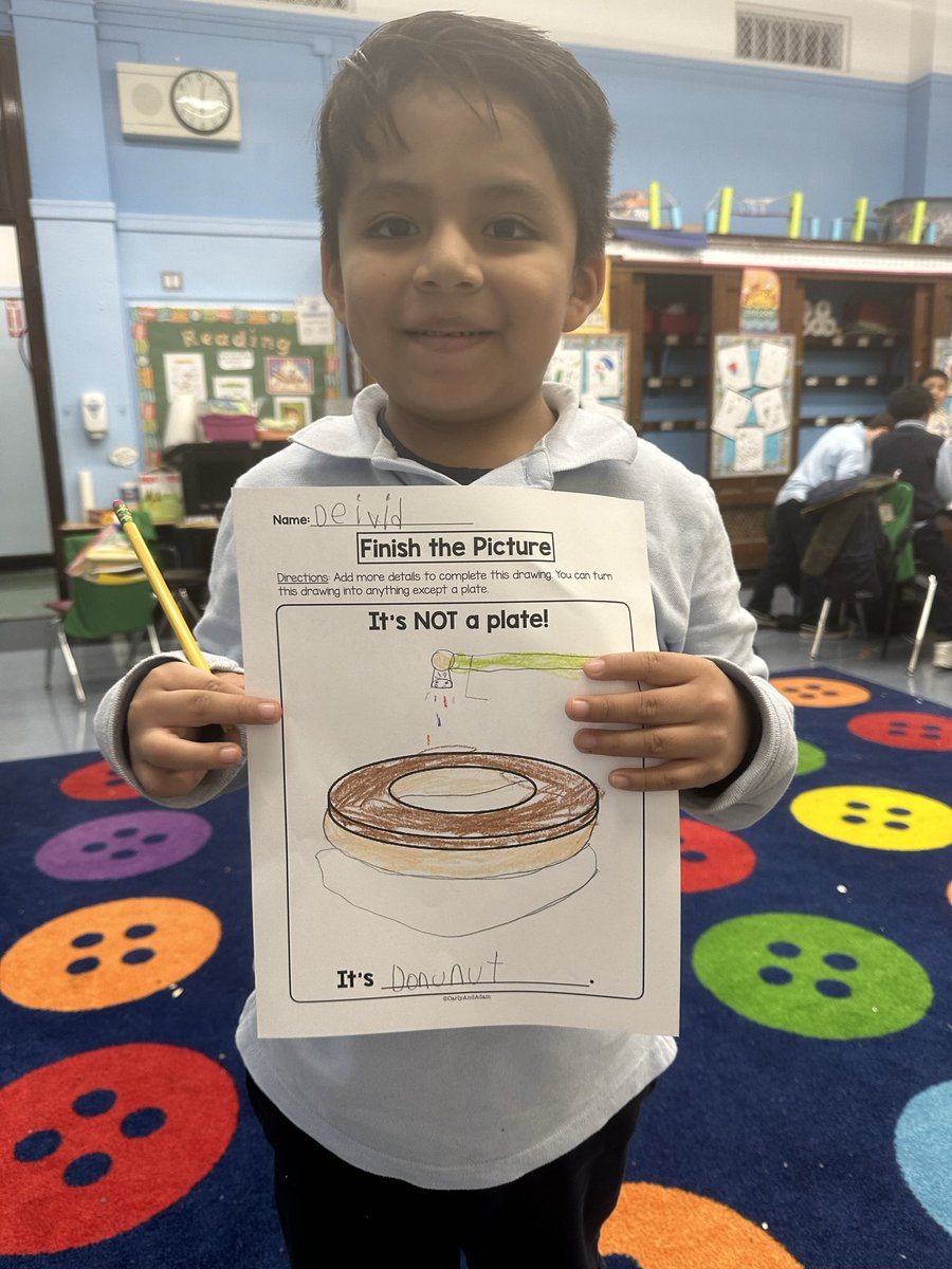 staciestuart16's tweet photo. How many balloons &amp; turkeys can you design in 3 minutes? It’s NOT a dish, it’s a… @learningdrive @sepjrnyc @cs4allnyc @PS97Queens https://t.co/kKqLIHQ3vp